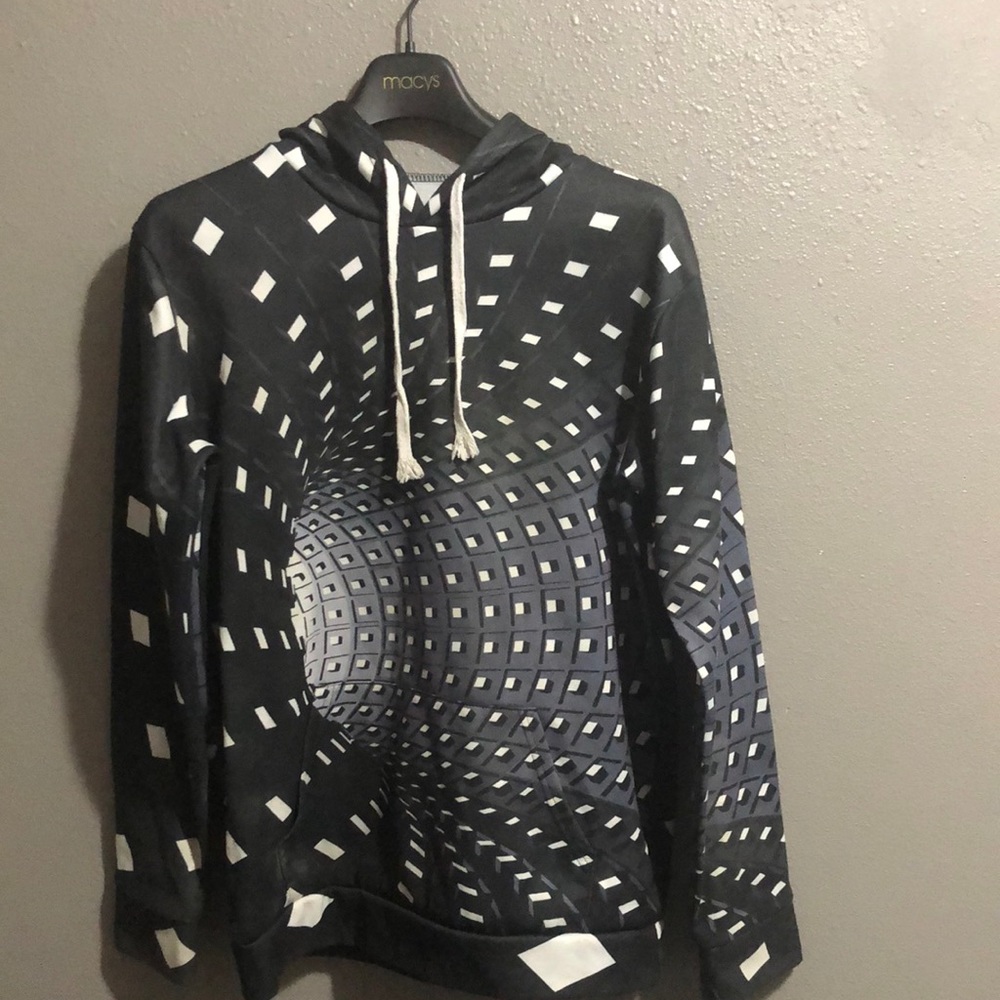 Men’s Medium Graphic Hoodie